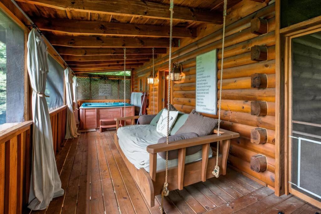 Nice View Fireplace, Hot Tub, Porch Bed, Private Sevierville Exterior photo