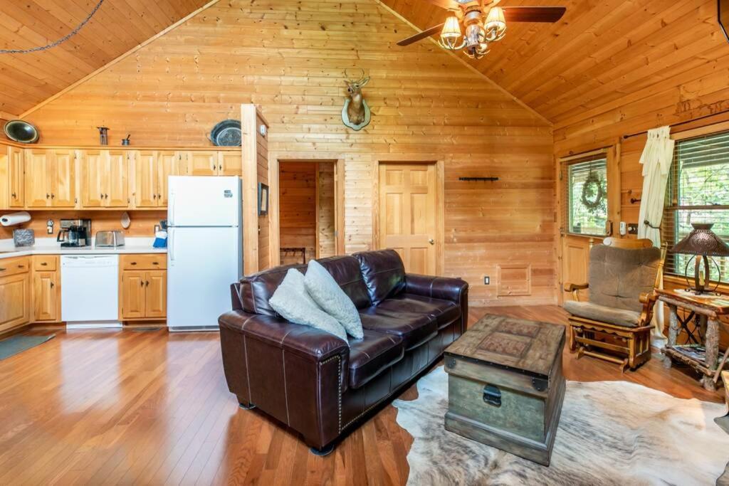 Nice View Fireplace, Hot Tub, Porch Bed, Private Sevierville Exterior photo